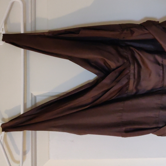 Brown Sleeveless Dress - Picture 2 of 5